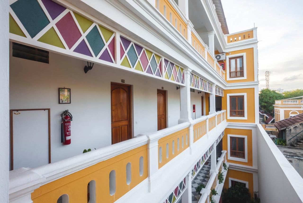 Hotel Petit Palais Pondicherry Esterno foto